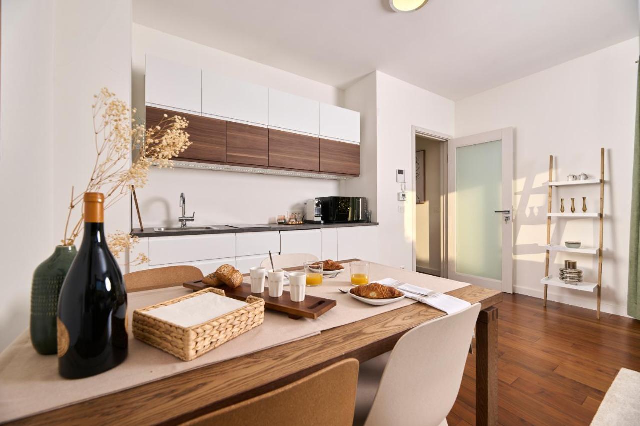 Brand New 1 Bedroom Apartment With Backyard Near The Beach! Porec Exterior photo
